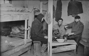 Foyer de travailleurs nord-africains, 1940, 5 Fi 8429