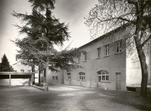Le collège technique de filles en 1954 (2 Fi ICONO 313).