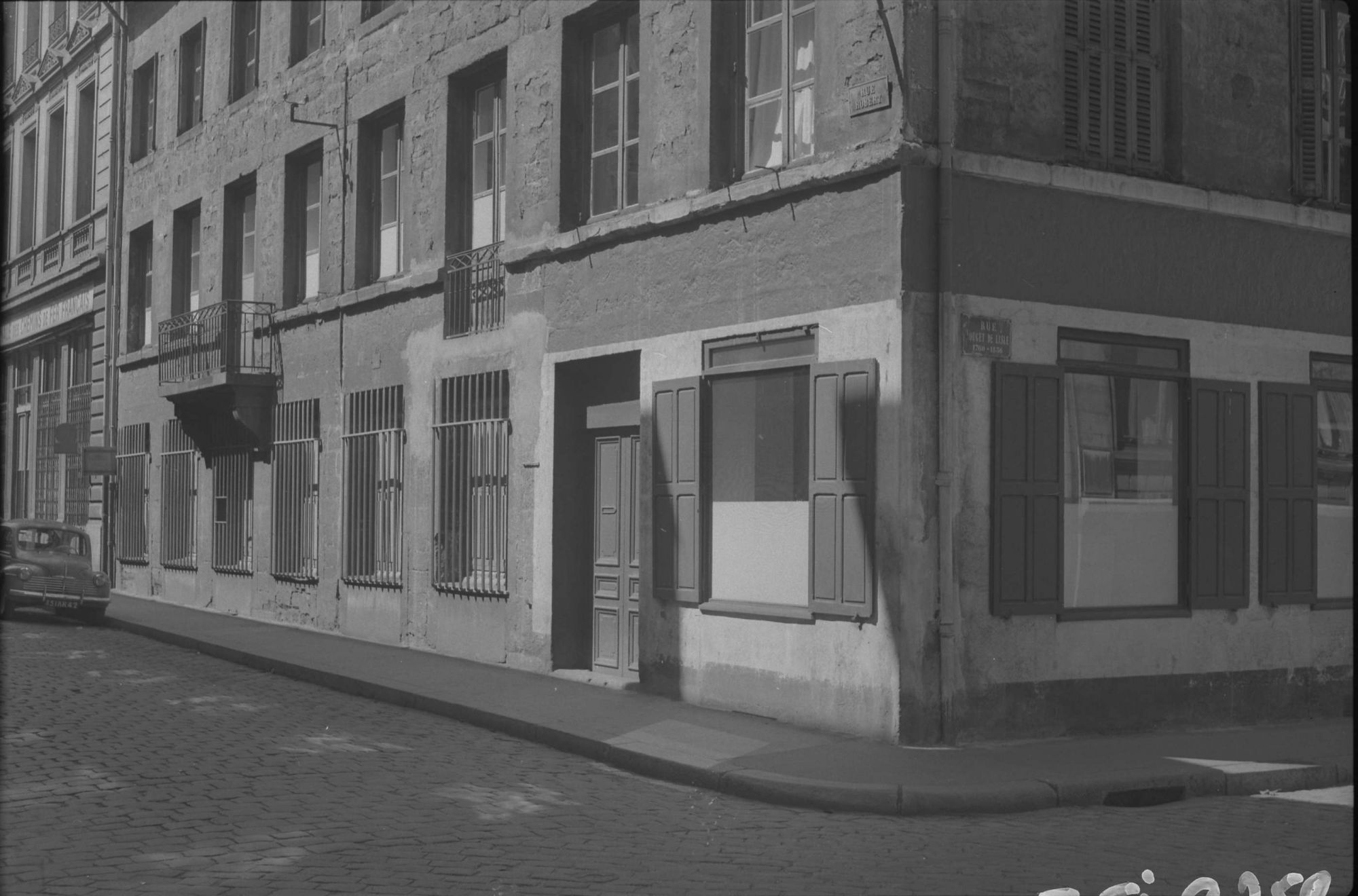 Rue Rouget-de l'Isle : 5 avril-14 juillet 1947